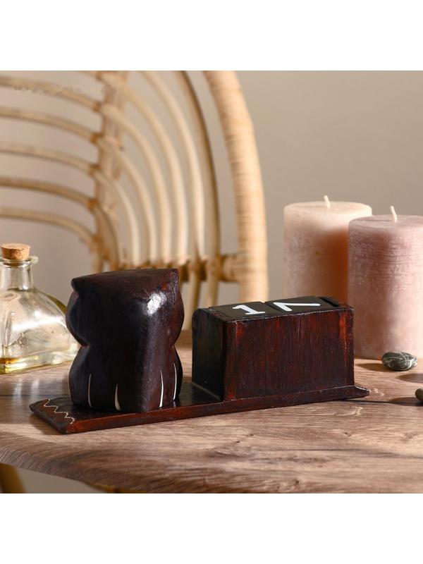 Календарь настольный дерево 