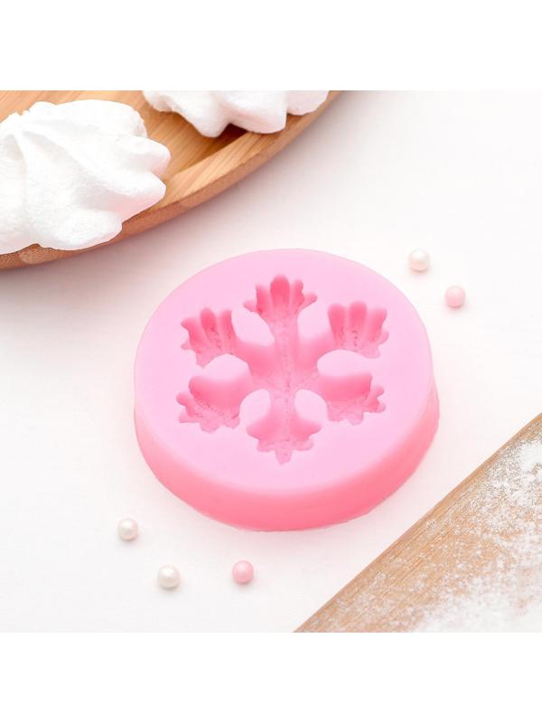 Силиконовый молд «Снежинка», 6,7×6,7 см, цвет МИКС