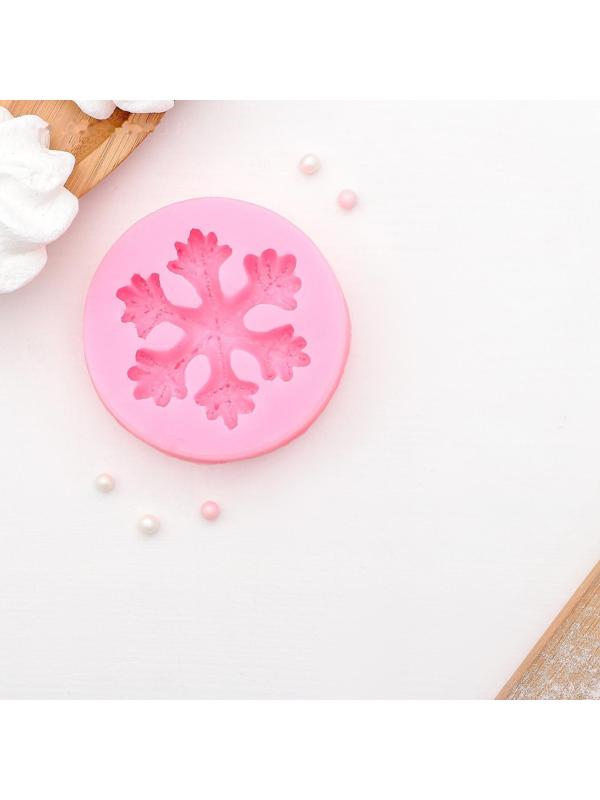 Силиконовый молд «Снежинка», 6,7×6,7 см, цвет МИКС