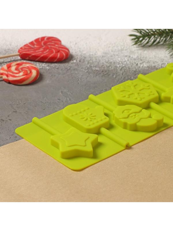 Форма для леденцов Доляна «Новогодний подарок», 24×9,5 см, 6 ячеек, цвет зелёный