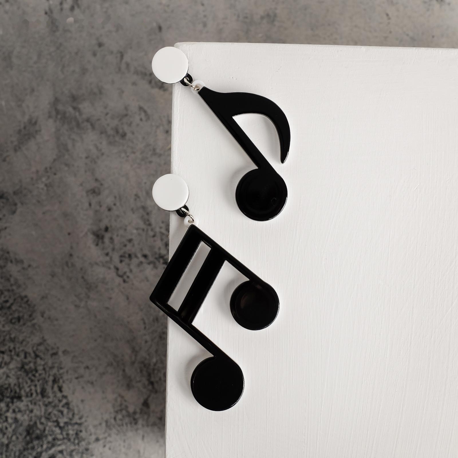 Серьги пластик 