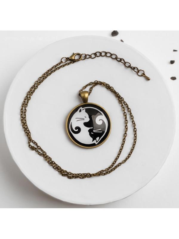 Кулон из стекла 