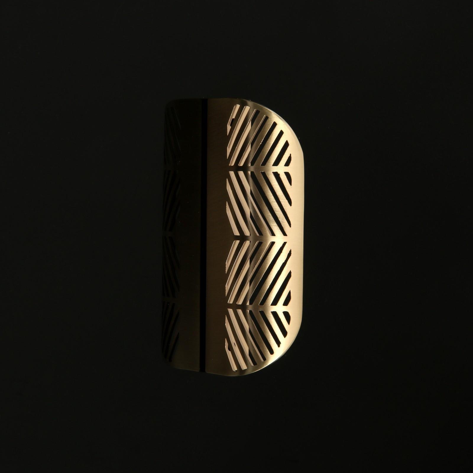 Ручка CAPPIO, м/о 96 мм, с узором, цвет матовое золото