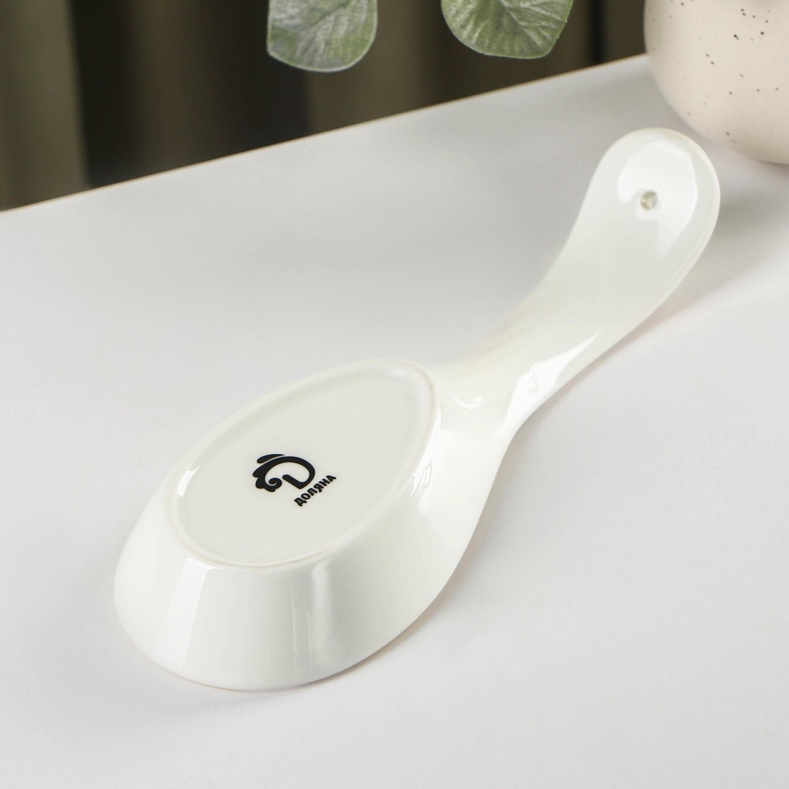 Подставка фарфоровая под ложку Доляна «Млечный путь», 21,5×7,5×3,5 см, цвет зелёный