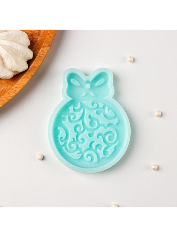 Силиконовый молд «Ёлочный шар», 8×6×0,8 см, цвет бирюзовый