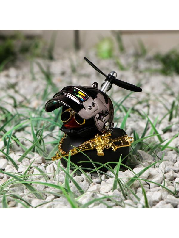 Утка с пропеллером черная, шлем хром