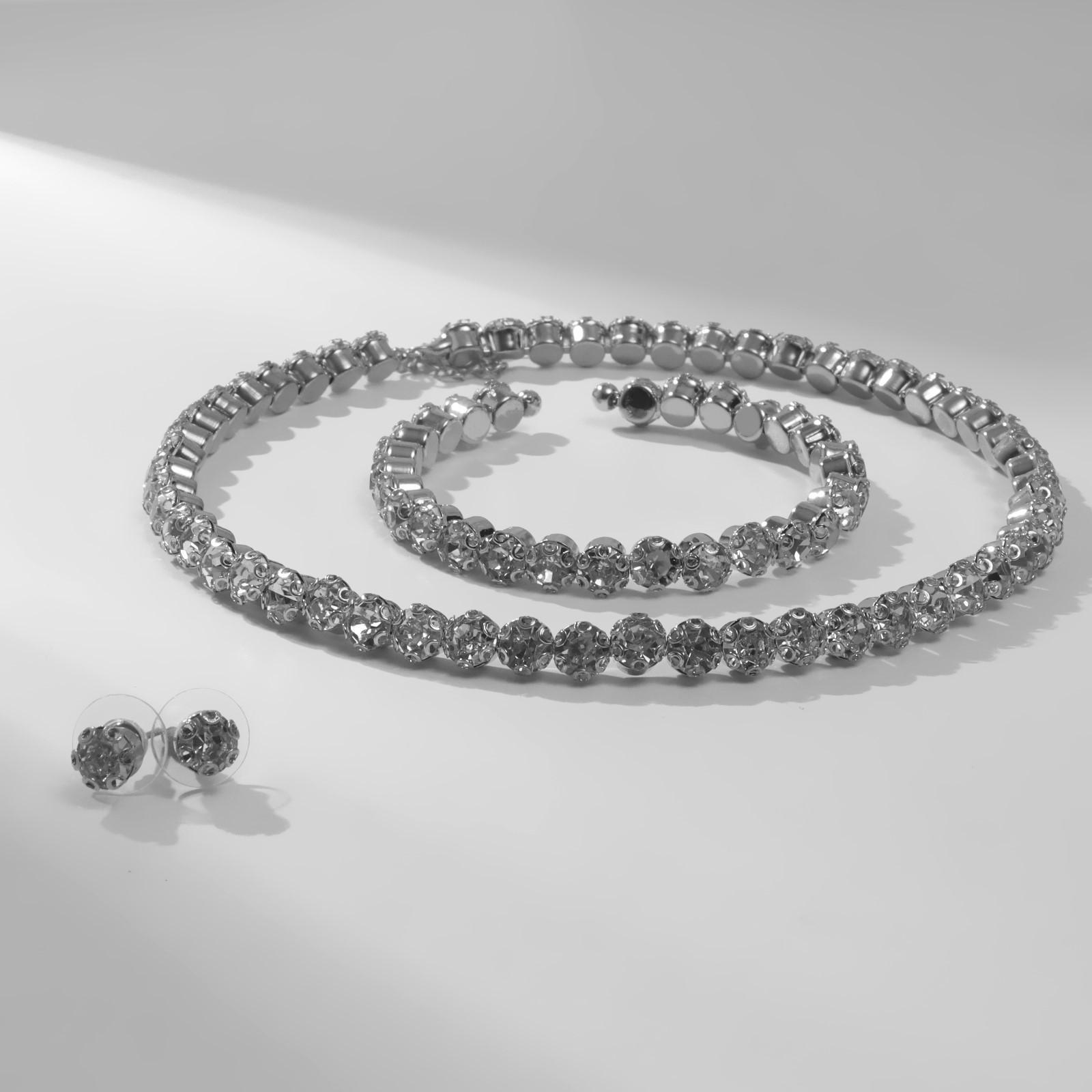 Набор 3 предмета: серьги, колье, браслет 