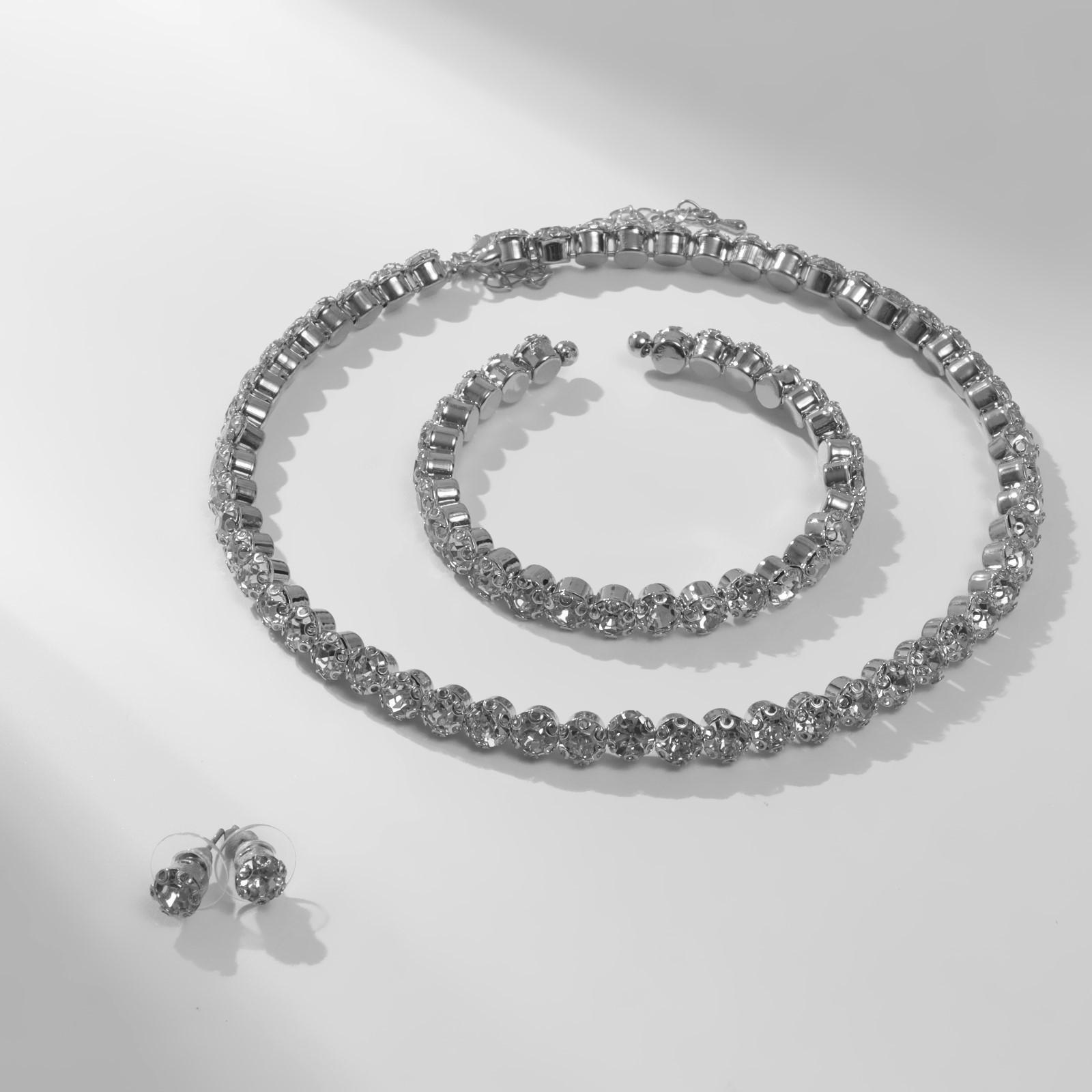 Набор 3 предмета: серьги, колье, браслет 