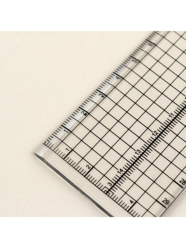 Универсальная линейка с металлическим краем, 30 × 5 см