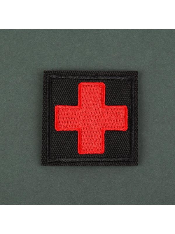 Шеврон на липучке «Красный крест», 4,7 × 4,7 см, цвет чёрный/красный