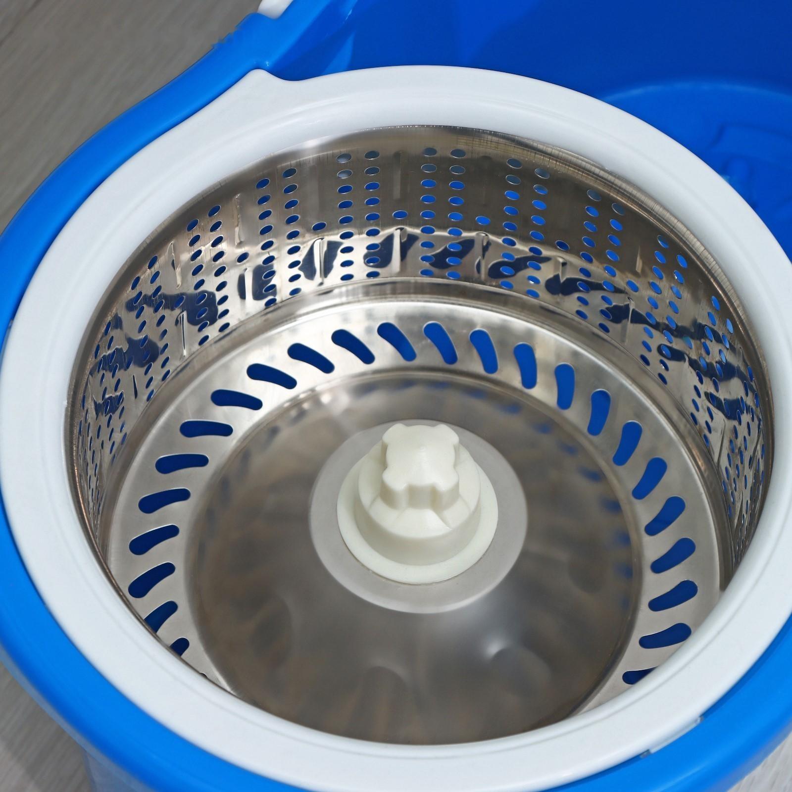 Швабра с отжимом и ведро с металлической центрифугой Доляна, 14 л, запасная насадка из микрофибры, колёсики, цвет МИКС