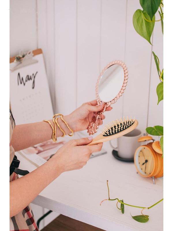 Расчёска массажная, деревянная, 5 × 22 см, цвет «светлое дерево»