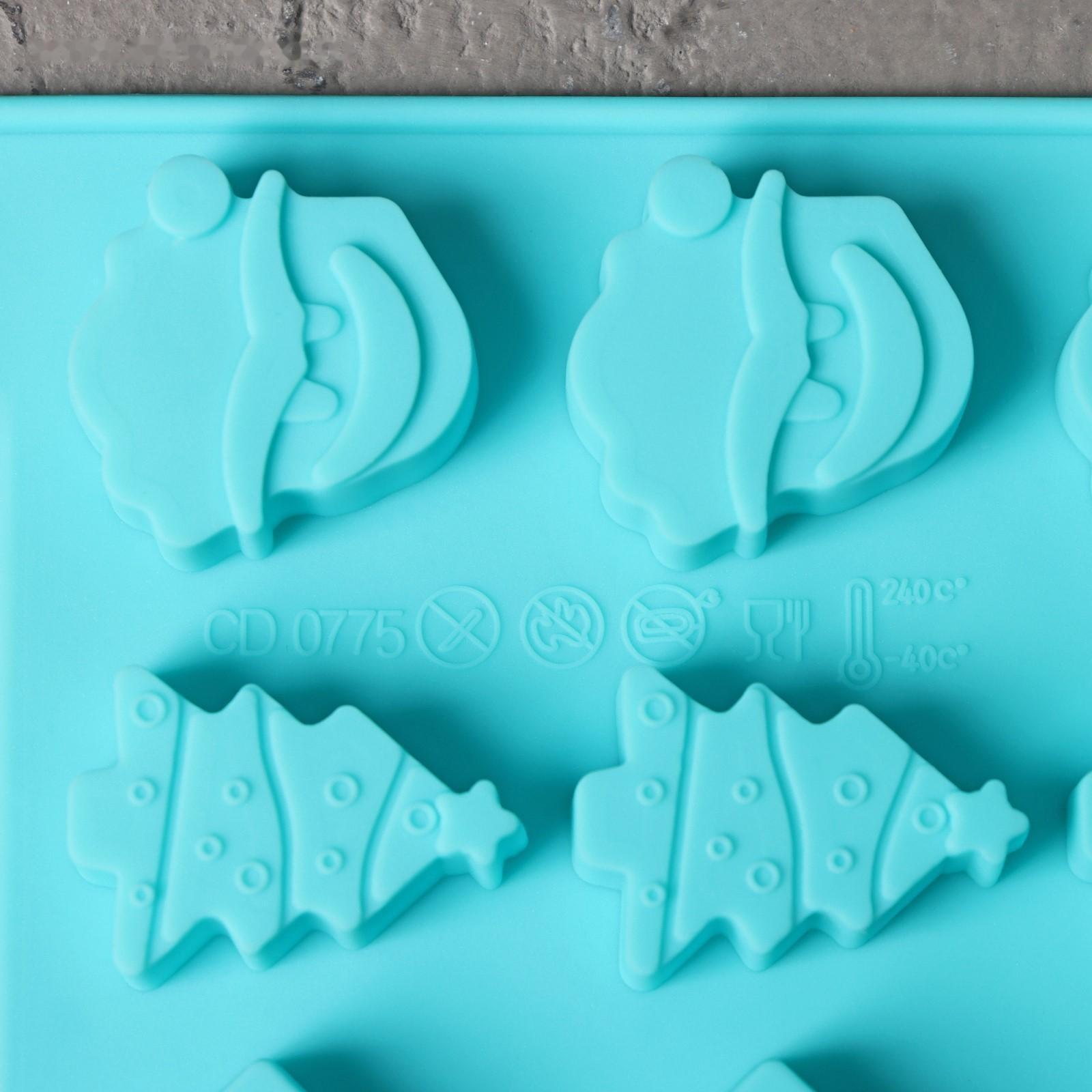 Форма силиконовая для льда и кондитерских украшений Доляна «Новый год», 21×10,5 см, 15 ячеек, цвет бирюзовый