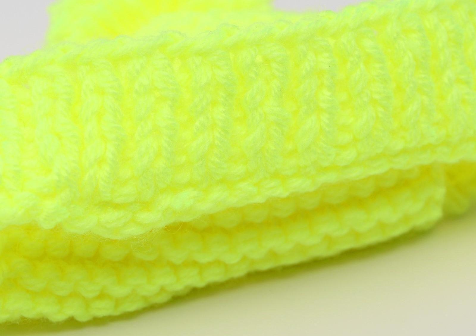 Шапка вязаная для собак, M-L (объем головы 28 см, высота 9 см), микс