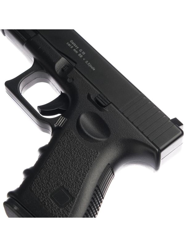 Пистолет страйкбольный 